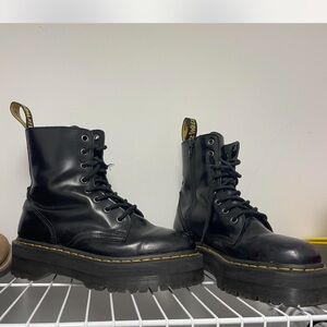 Black Leather Lace-Up Boots Dr Marten Women’s